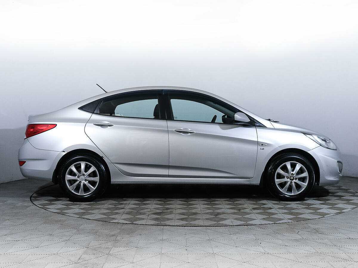 Hyundai Solaris 2012 года с пробегом. Фото: #2