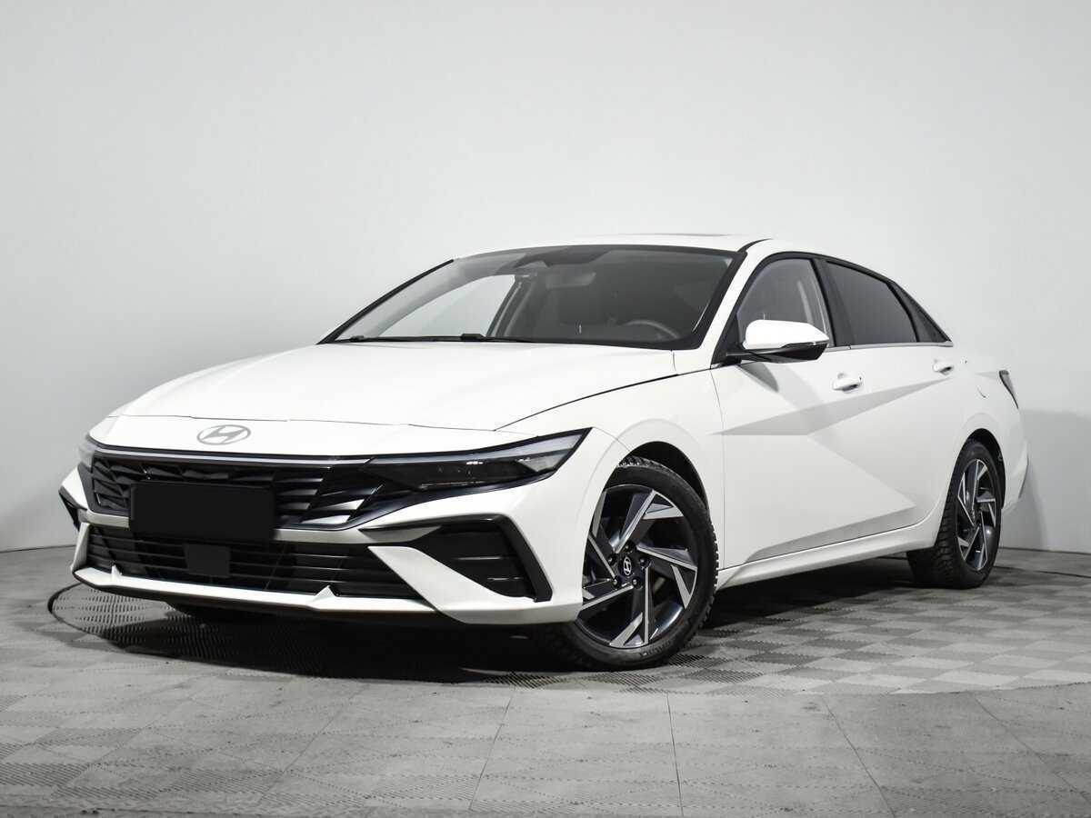 Hyundai Elantra 2023 года с пробегом. Фото: #0