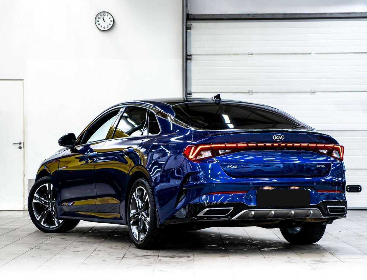 Kia K5 2021 года с пробегом. Фото: #3