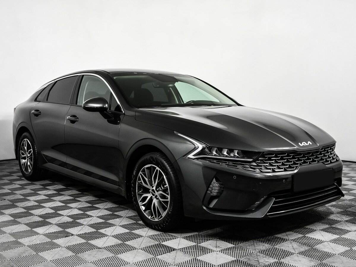 Kia K5 2023 года с пробегом. Фото: #2