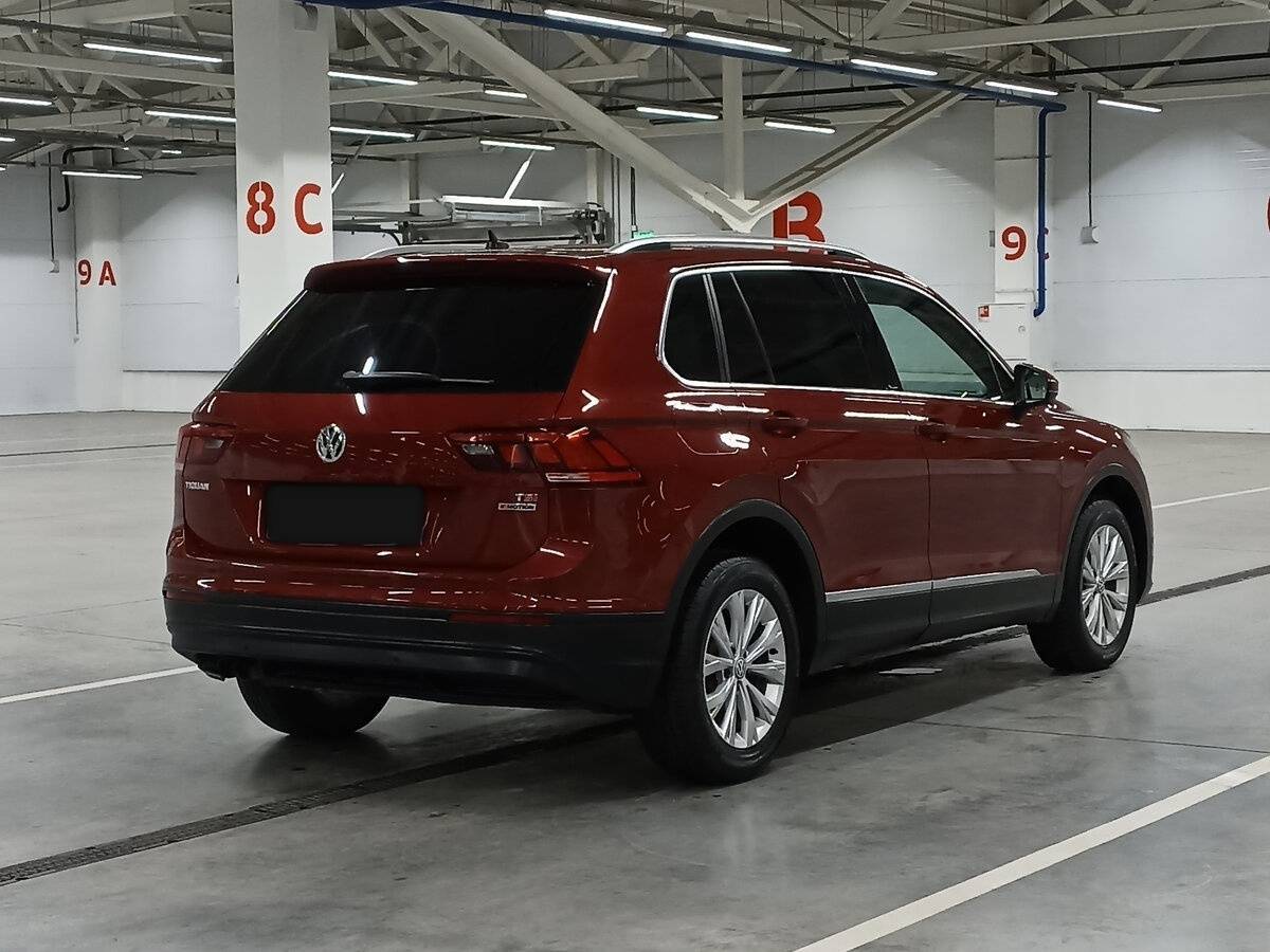 Volkswagen Tiguan 2018 года с пробегом. Фото: #4