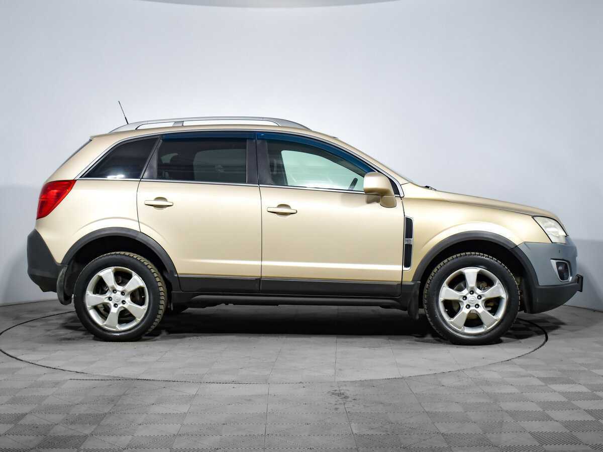 Opel Antara 2012 года с пробегом. Фото: #3