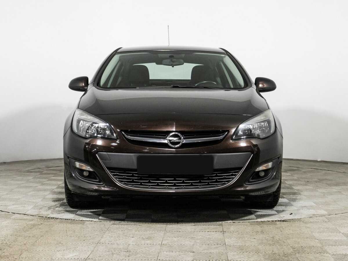 Opel Astra 2014 года с пробегом. Фото: #1