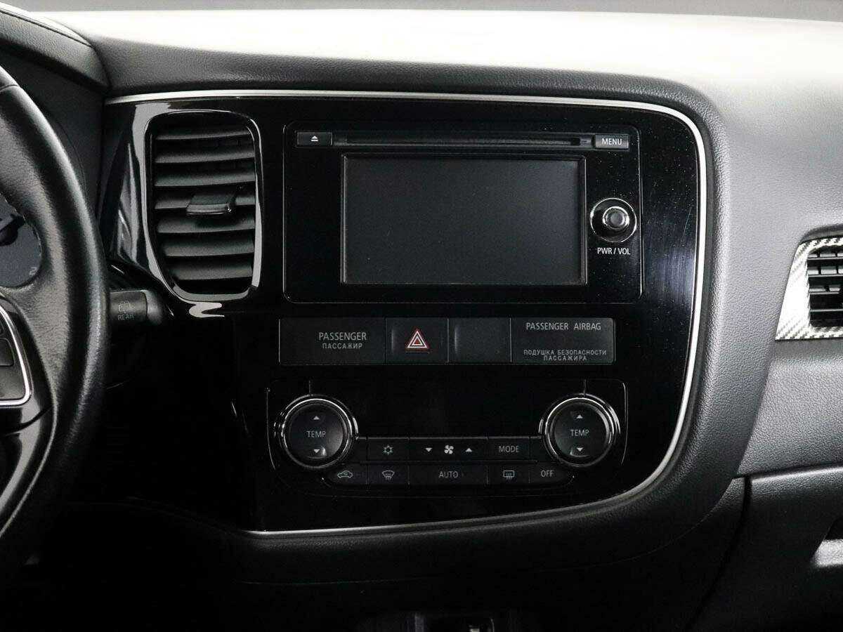Mitsubishi Outlander 2015 года с пробегом. Фото: #10