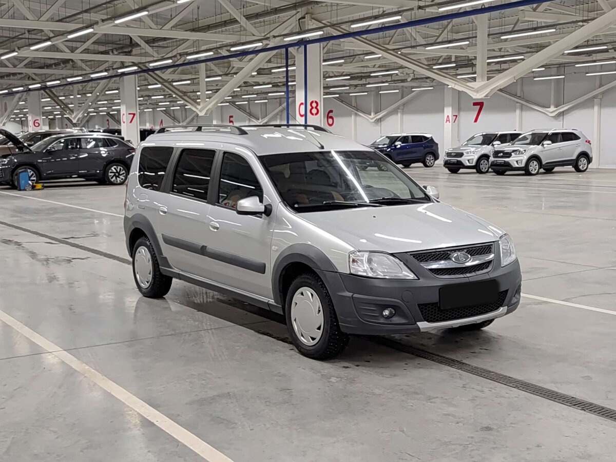 Lada (ВАЗ) Largus 2019 года с пробегом. Фото: #2