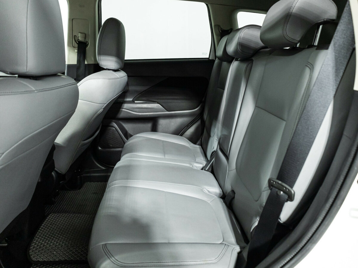 Mitsubishi Outlander 2019 года с пробегом. Фото: #7