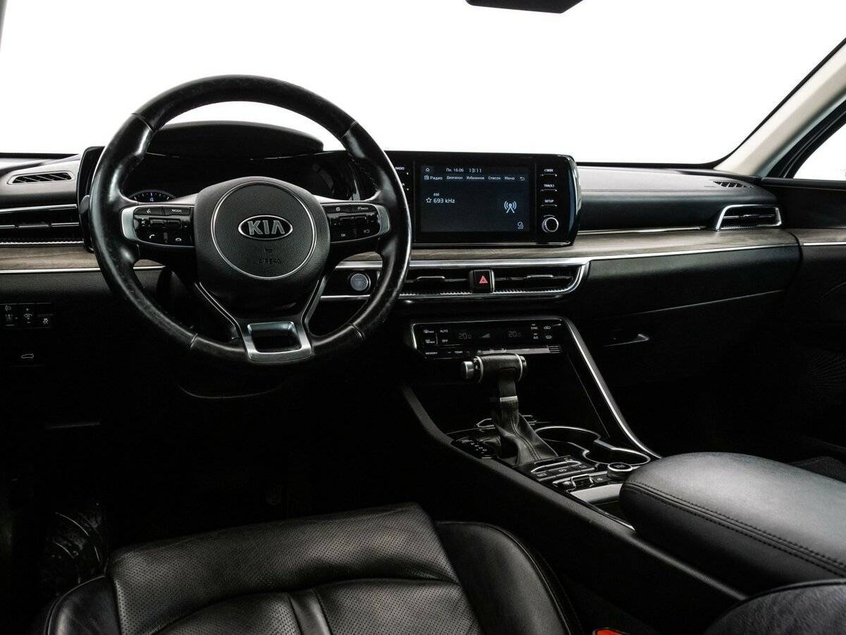 Kia K5 2021 года с пробегом. Фото: #8