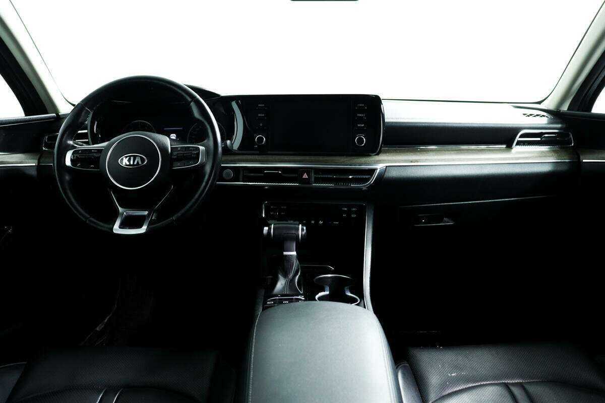 Kia K5 2020 года с пробегом. Фото: #10