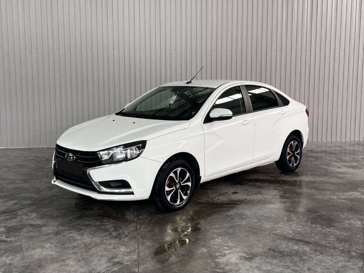 Lada (ВАЗ) Vesta 2019 года с пробегом. Посмотреть фото