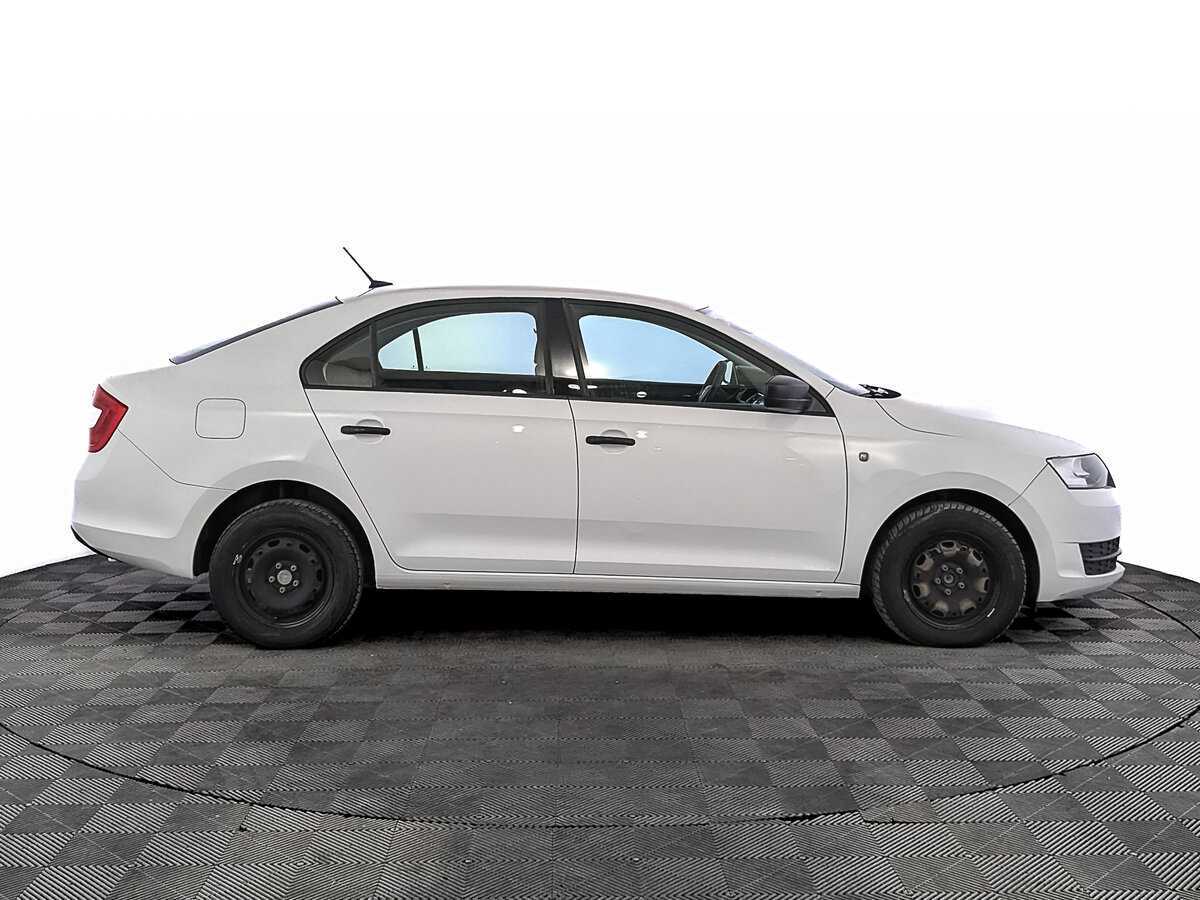 Skoda Rapid 2017 года с пробегом. Фото: #3