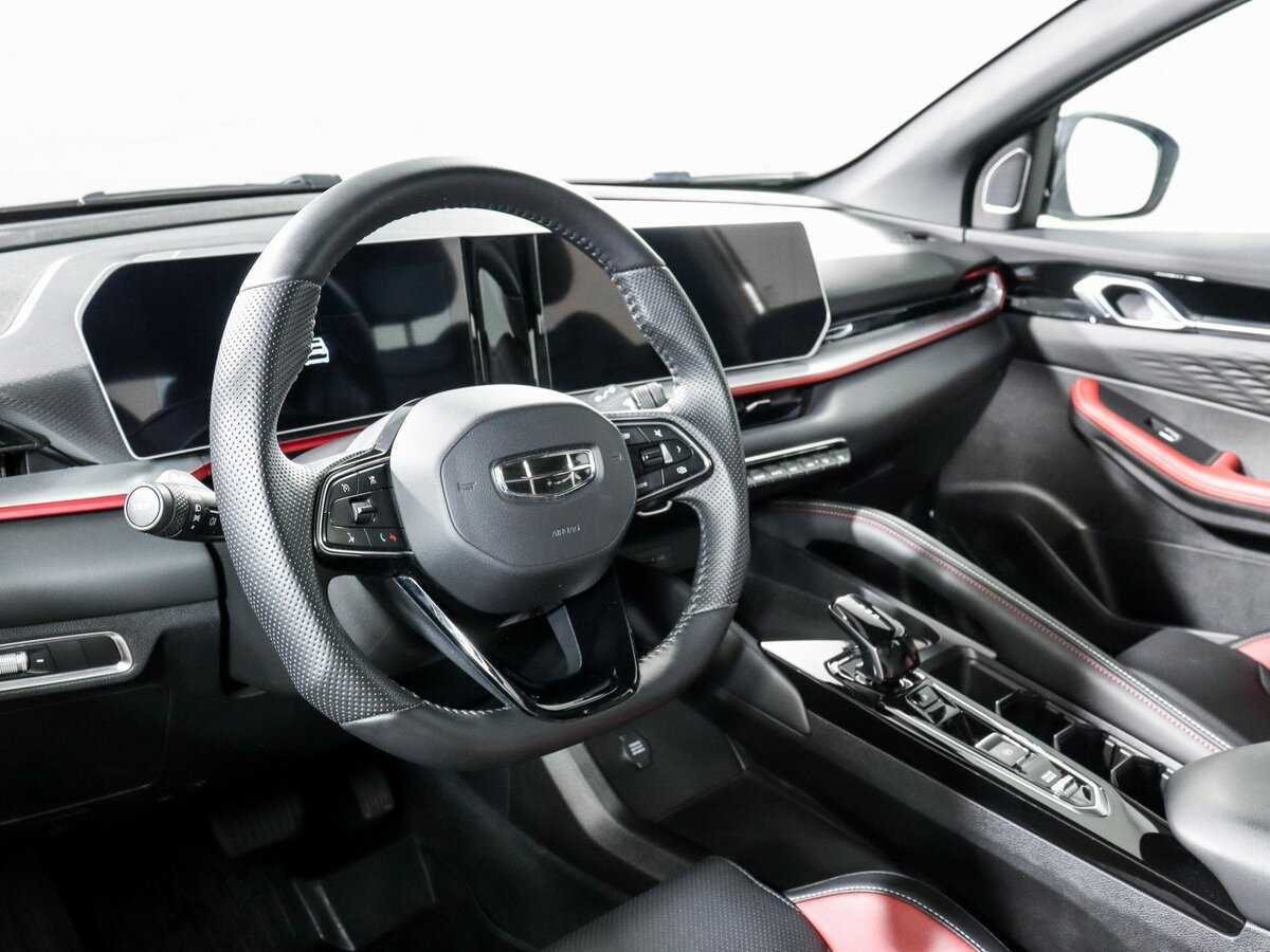 Geely Coolray 2023 года с пробегом. Фото: #9