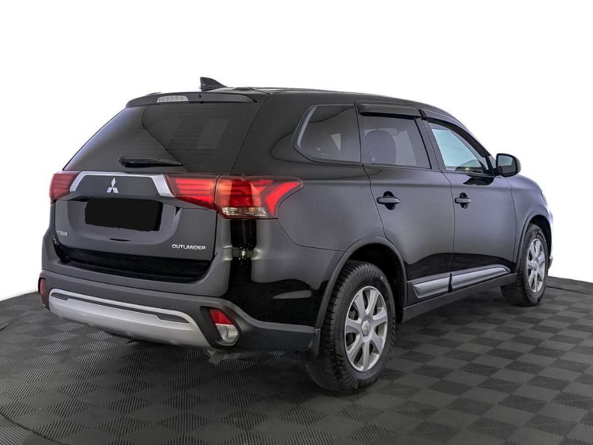 Mitsubishi Outlander 2018 года с пробегом. Фото: #4
