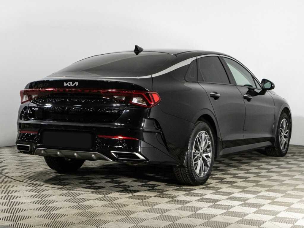 Kia K5 2022 года с пробегом. Фото: #3