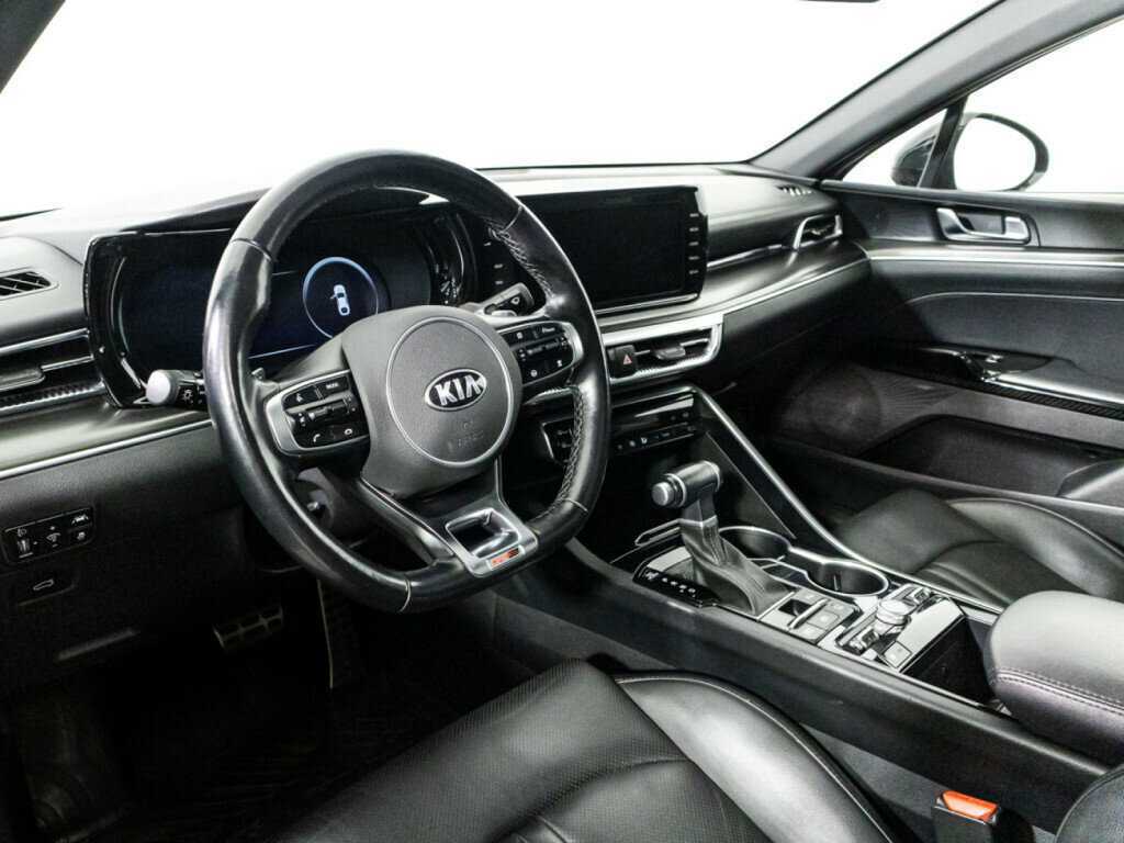 Kia K5 2020 года с пробегом. Фото: #11
