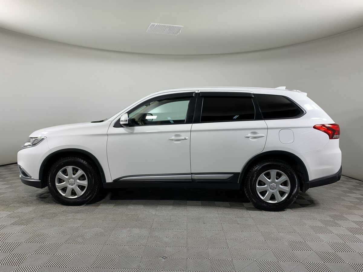 Mitsubishi Outlander 2017 года с пробегом. Фото: #7