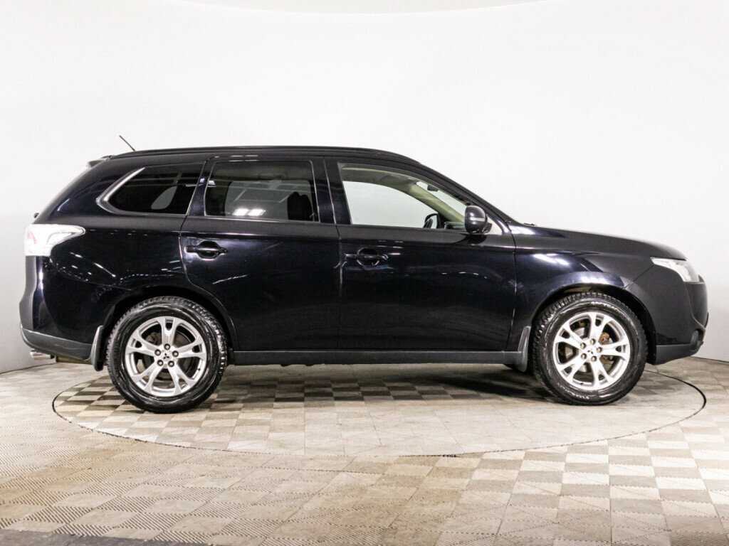 Mitsubishi Outlander 2012 года с пробегом. Фото: #3