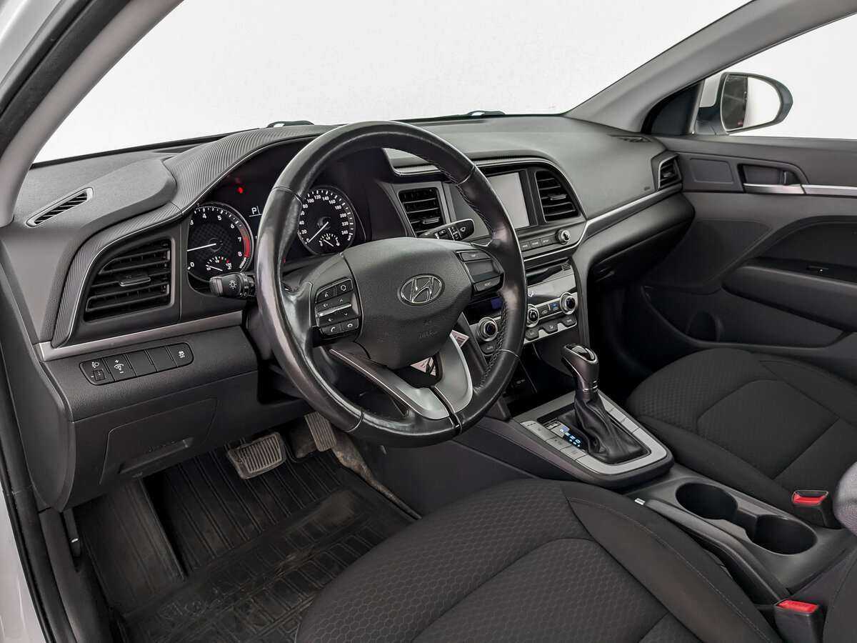 Hyundai Elantra 2020 года с пробегом. Фото: #13