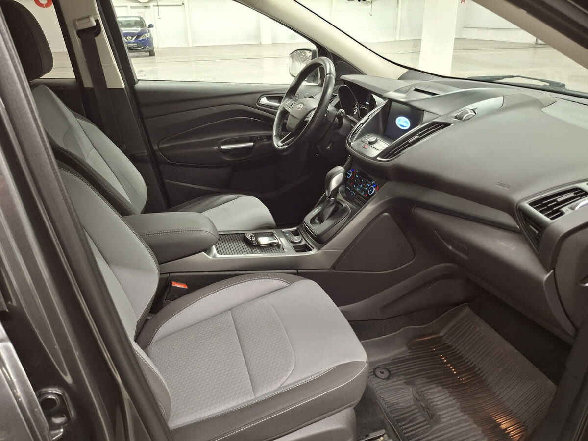 Ford Kuga 2016 года с пробегом. Фото: #10