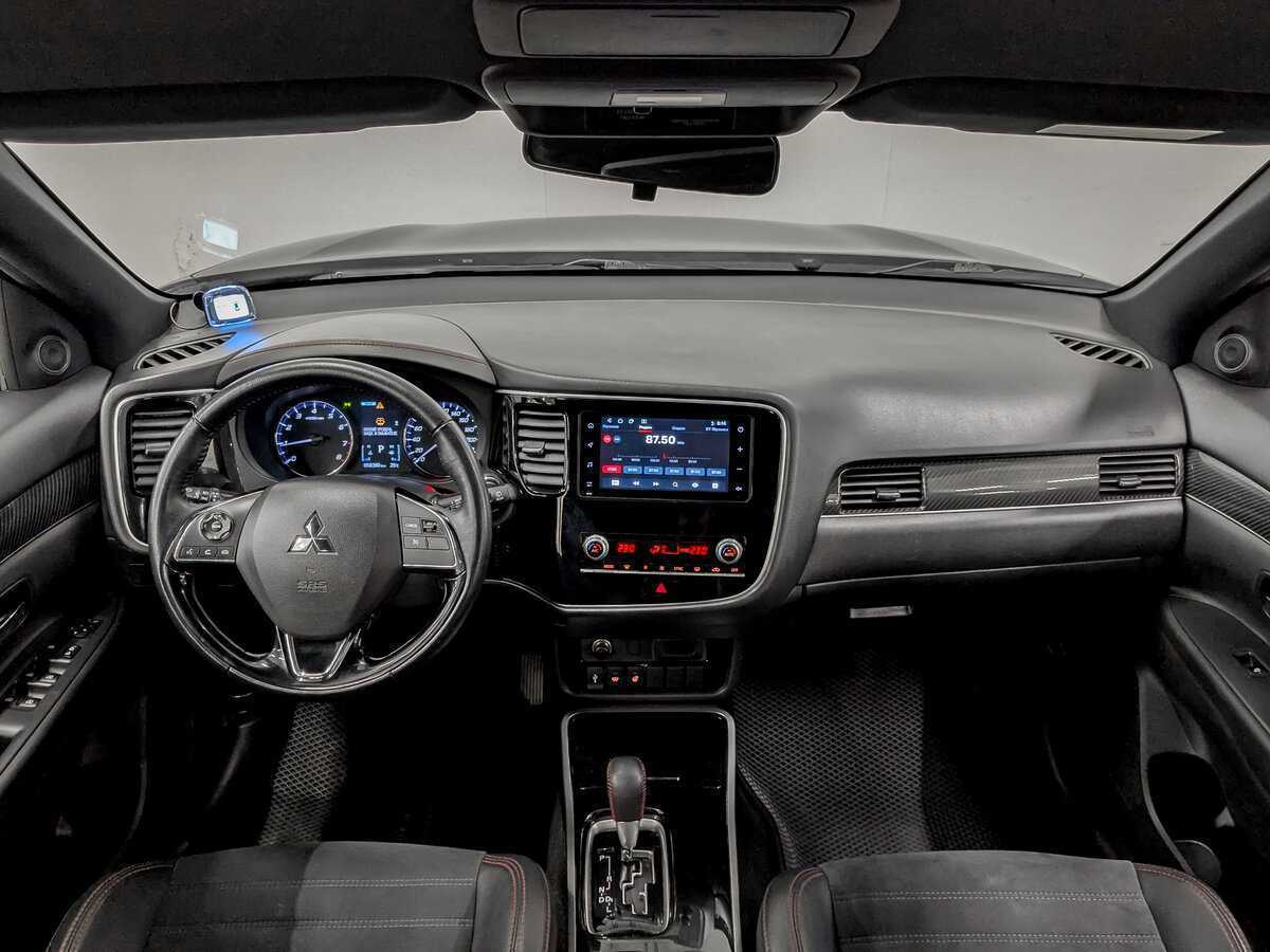 Mitsubishi Outlander 2021 года с пробегом. Фото: #13