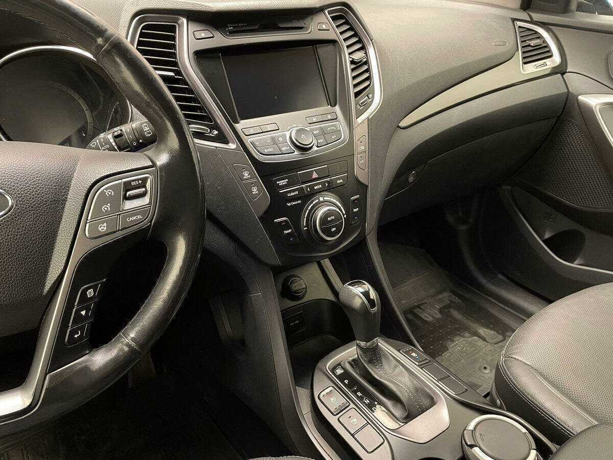 Hyundai Santa Fe 2015 года с пробегом. Фото: #20