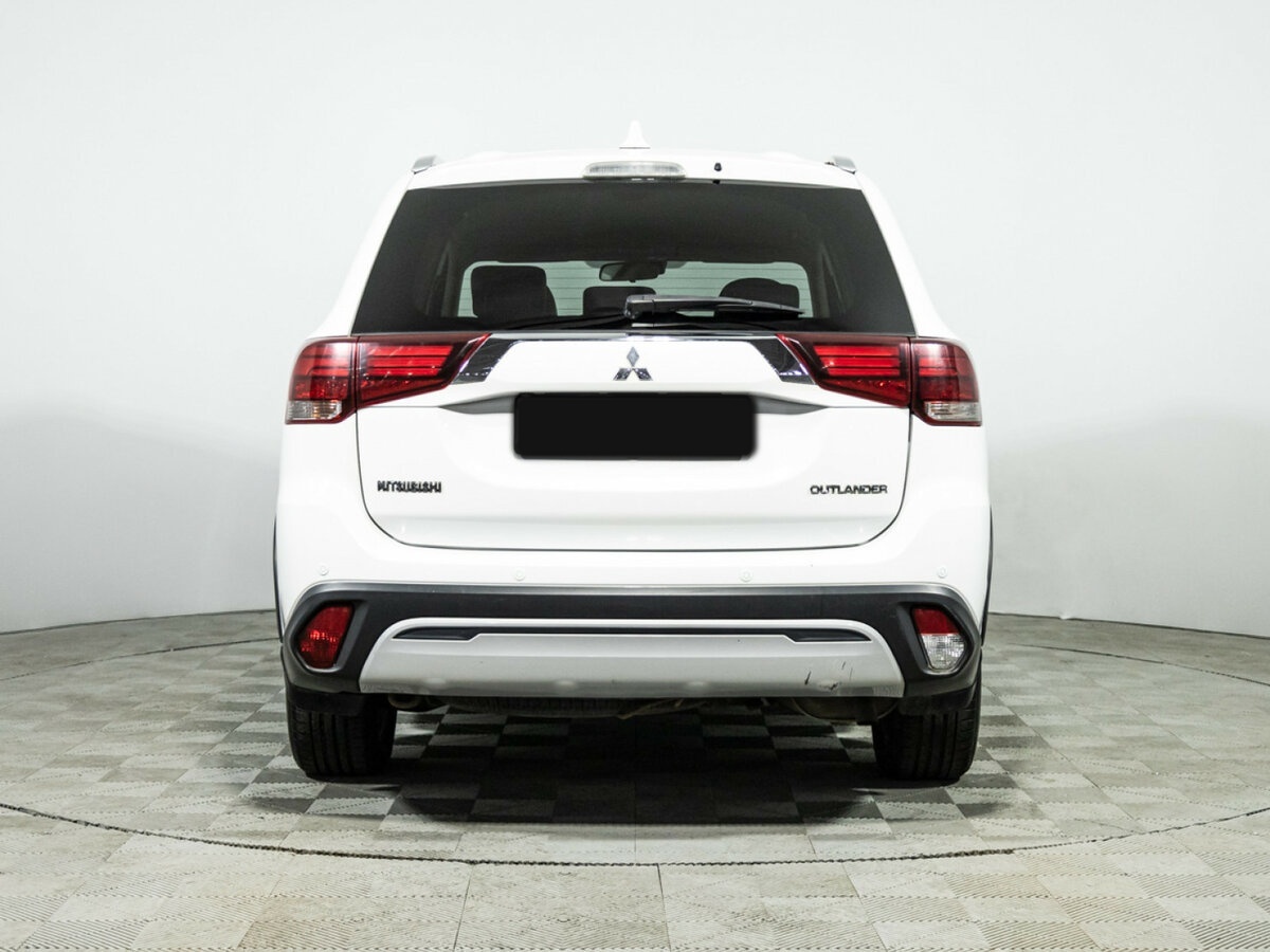 Mitsubishi Outlander 2019 года с пробегом. Фото: #4