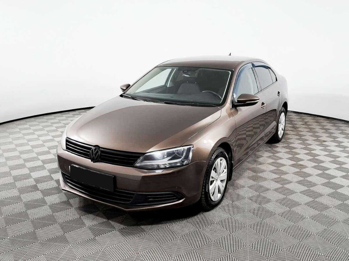 Volkswagen Jetta 2013 года с пробегом. Посмотреть фото