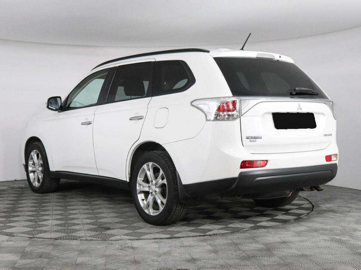Mitsubishi Outlander 2012 года с пробегом. Фото: #6