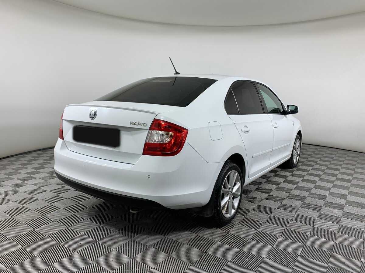 Skoda Rapid 2015 года с пробегом. Фото: #4