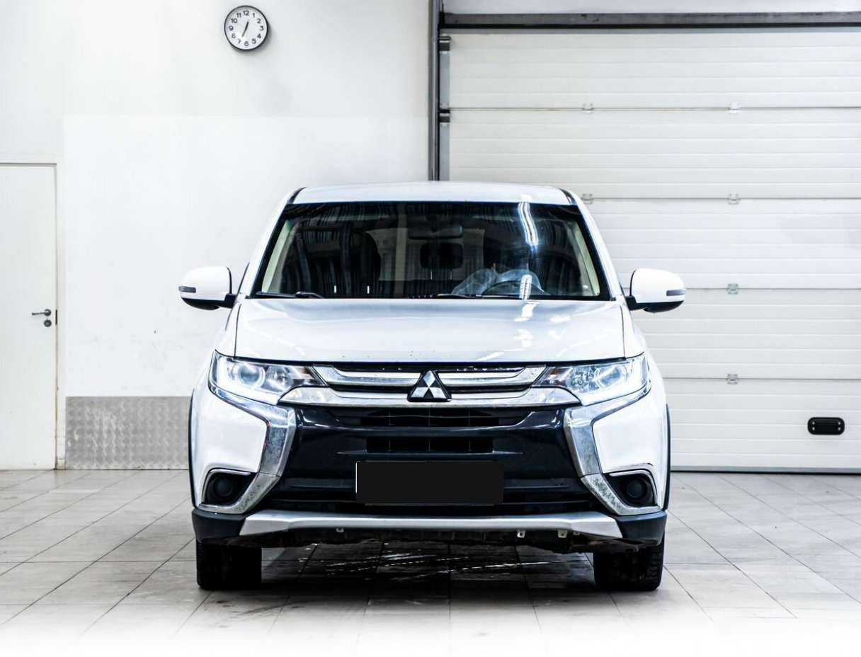 Mitsubishi Outlander 2015 года с пробегом. Фото: #1