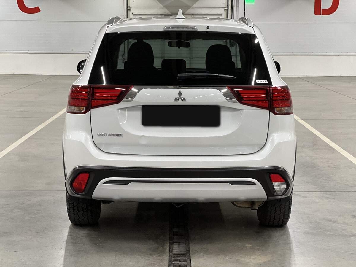 Mitsubishi Outlander 2021 года с пробегом. Фото: #5