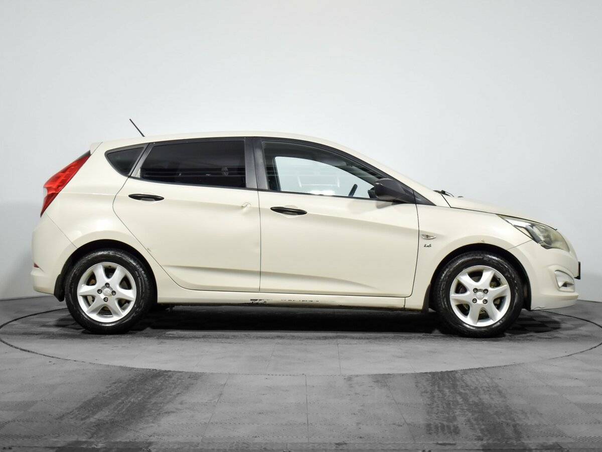 Hyundai Solaris 2015 года с пробегом. Фото: #3