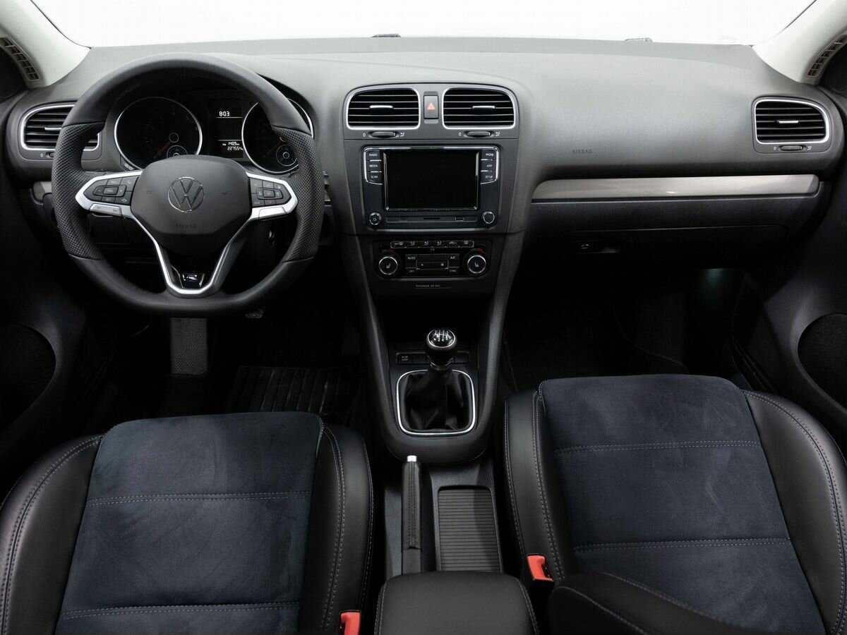 Volkswagen Golf 2012 года с пробегом. Фото: #12