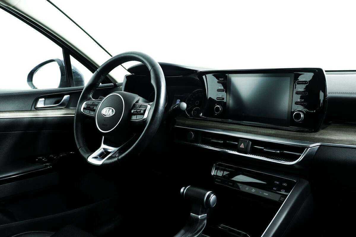 Kia K5 2020 года с пробегом. Фото: #7