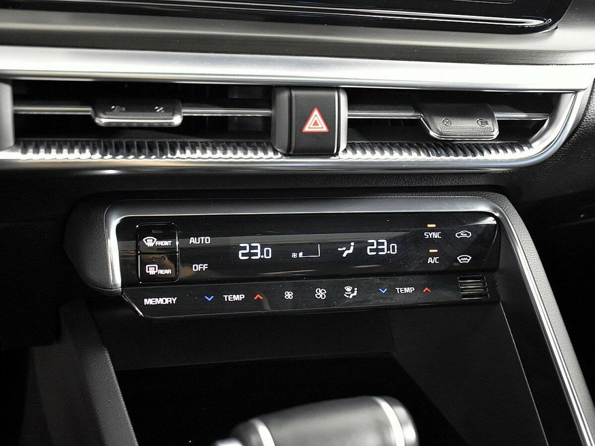 Kia K5 2021 года с пробегом. Фото: #13