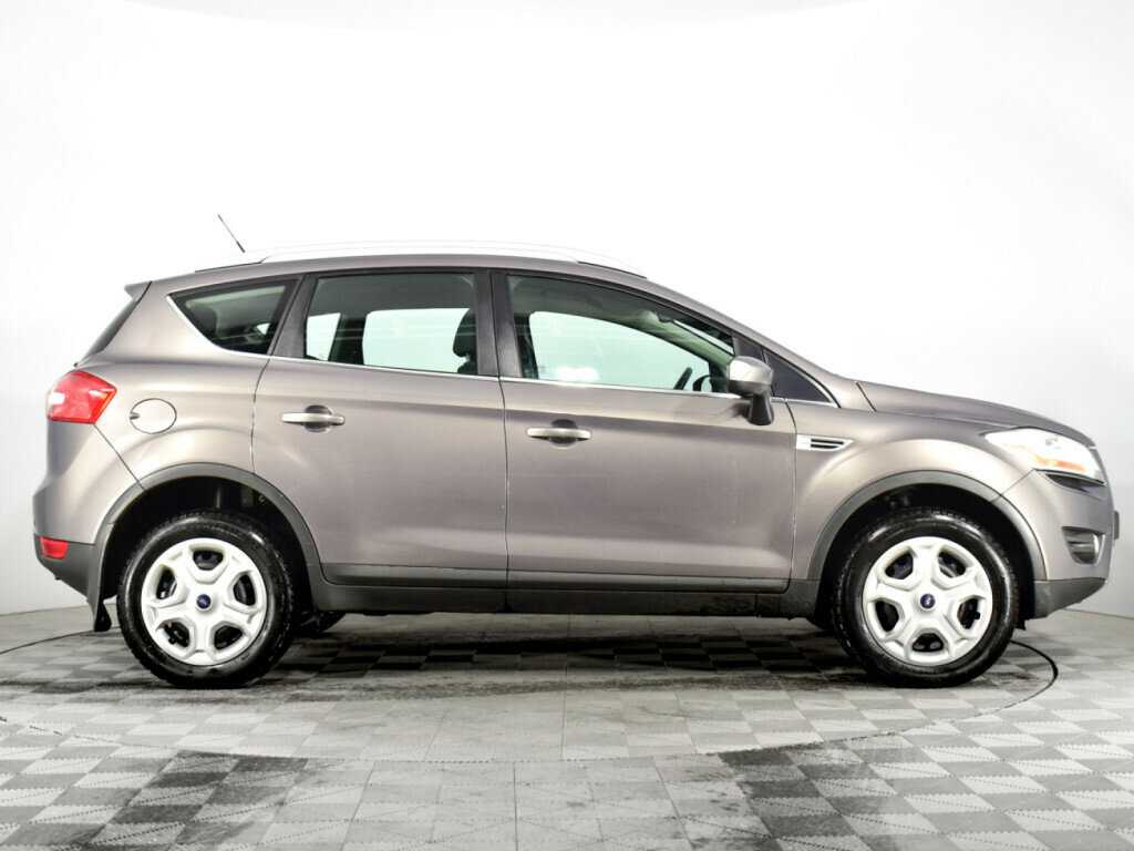 Ford Kuga 2012 года с пробегом. Фото: #3