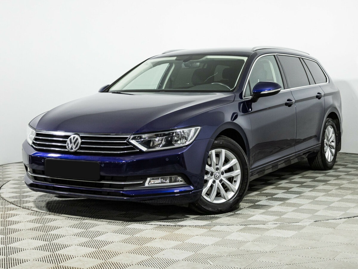 Volkswagen Passat 2017 года с пробегом. Посмотреть фото