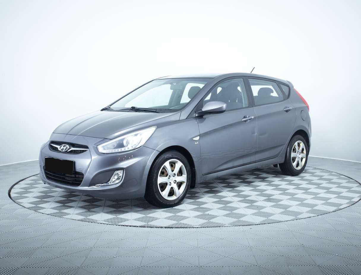 Hyundai Solaris 2013 года с пробегом. Посмотреть фото