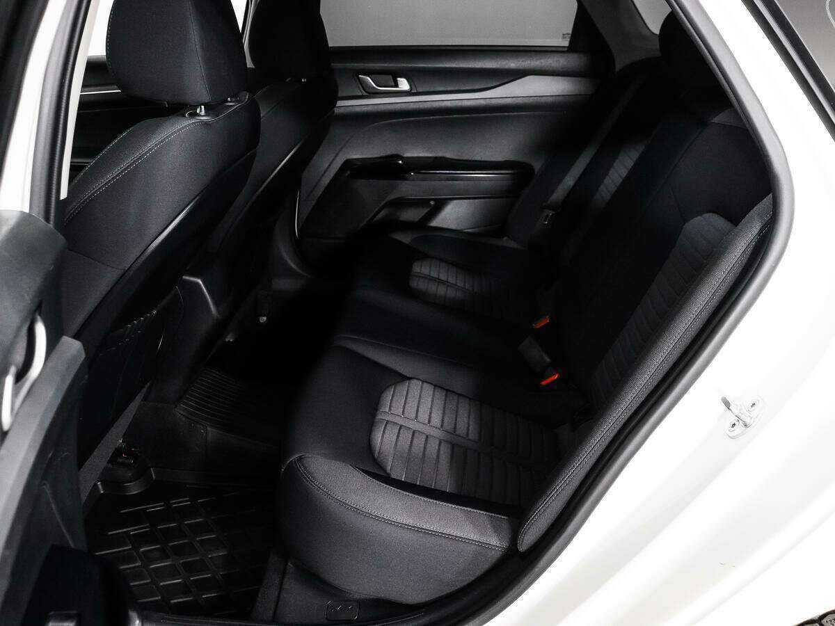 Kia K5 2020 года с пробегом. Фото: #10