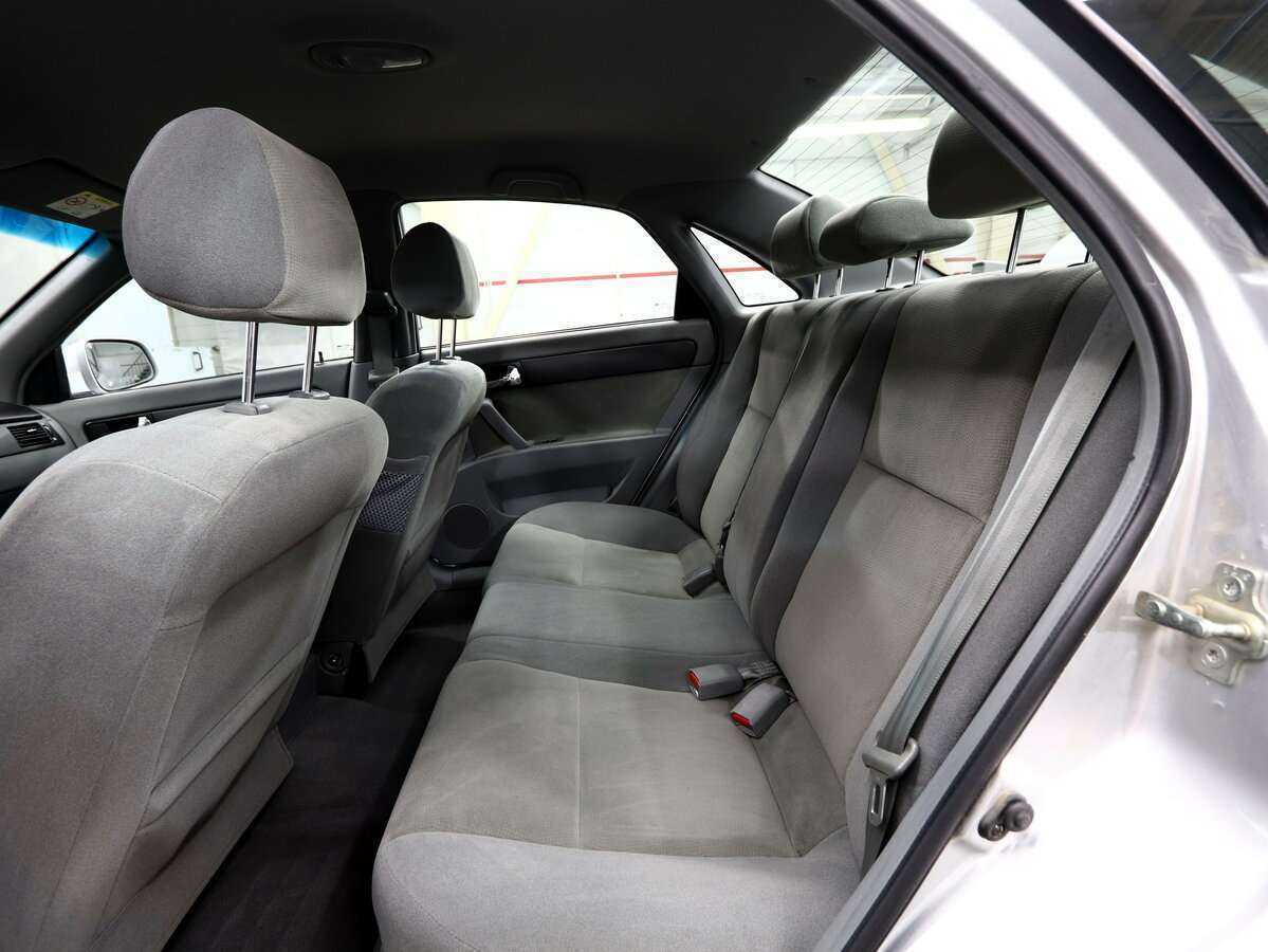 Daewoo Gentra 2013 года с пробегом. Фото: #9
