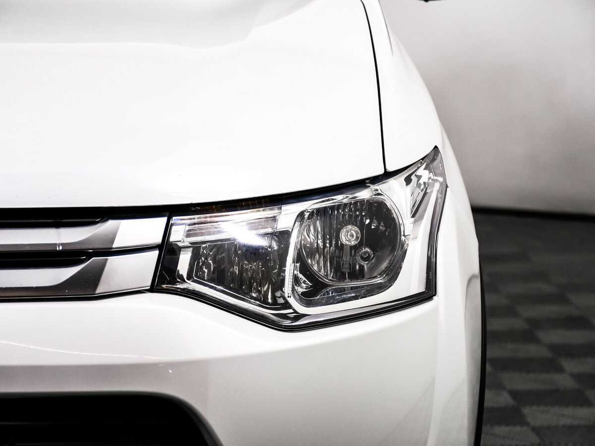 Mitsubishi Outlander 2014 года с пробегом. Фото: #14