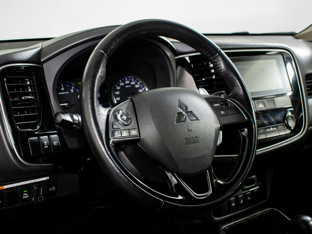 Mitsubishi Outlander 2017 года с пробегом. Фото: #12