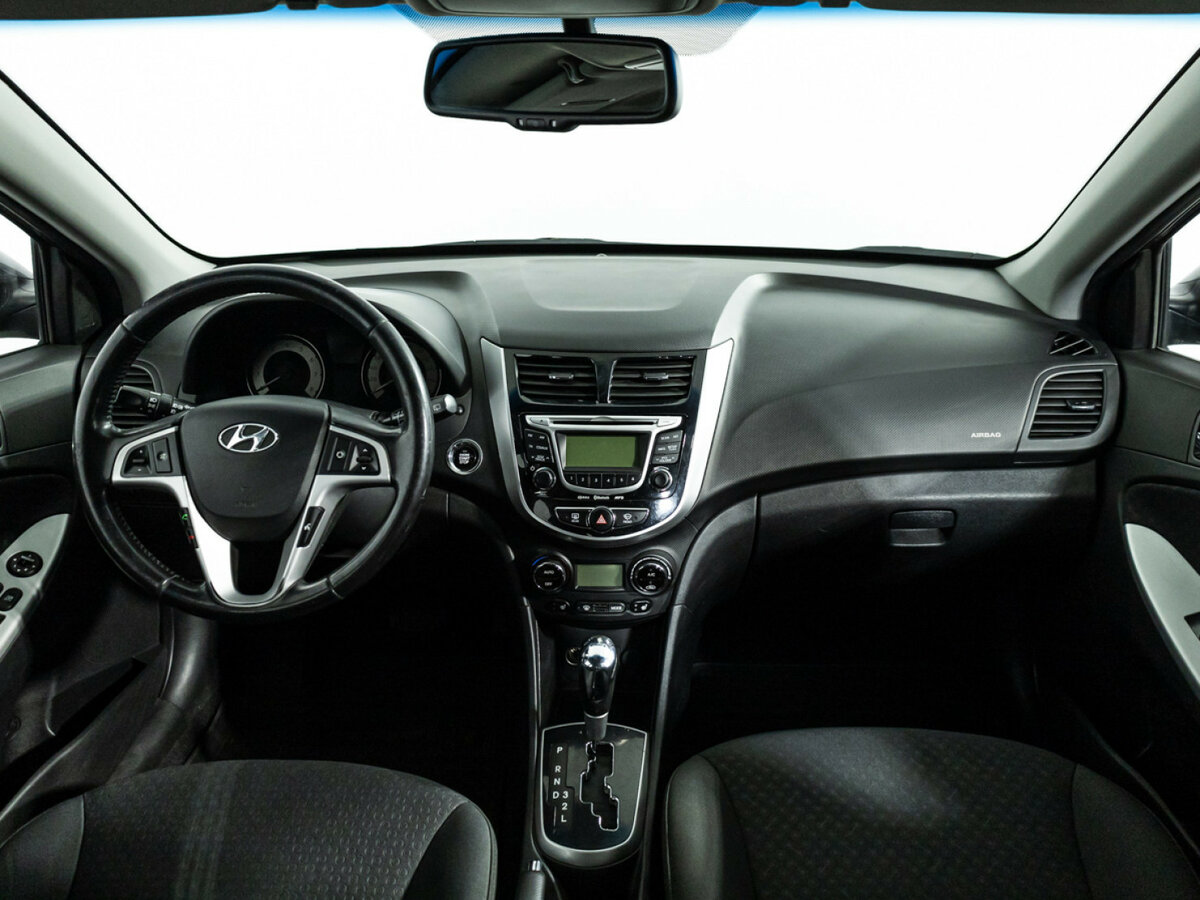 Hyundai Solaris 2012 года с пробегом. Фото: #12