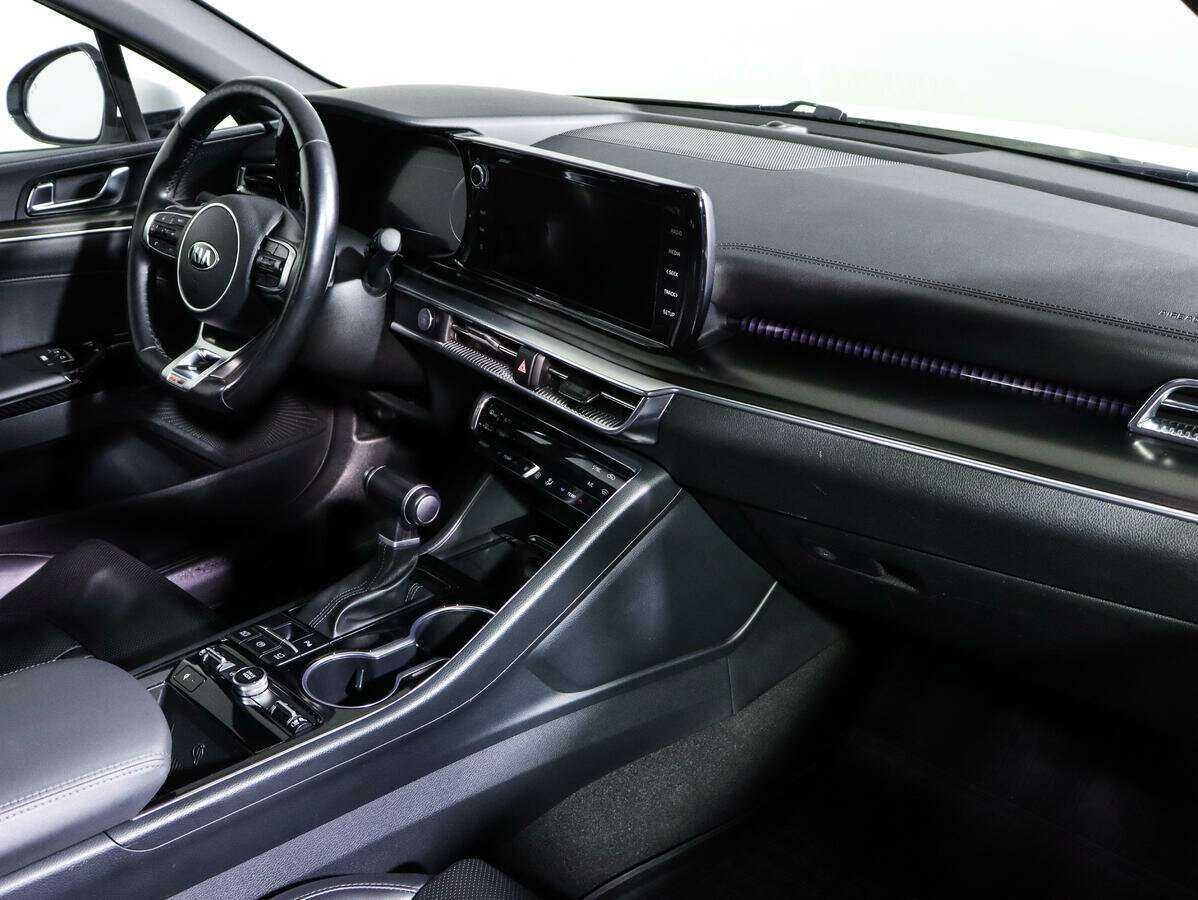 Kia K5 2021 года с пробегом. Фото: #6