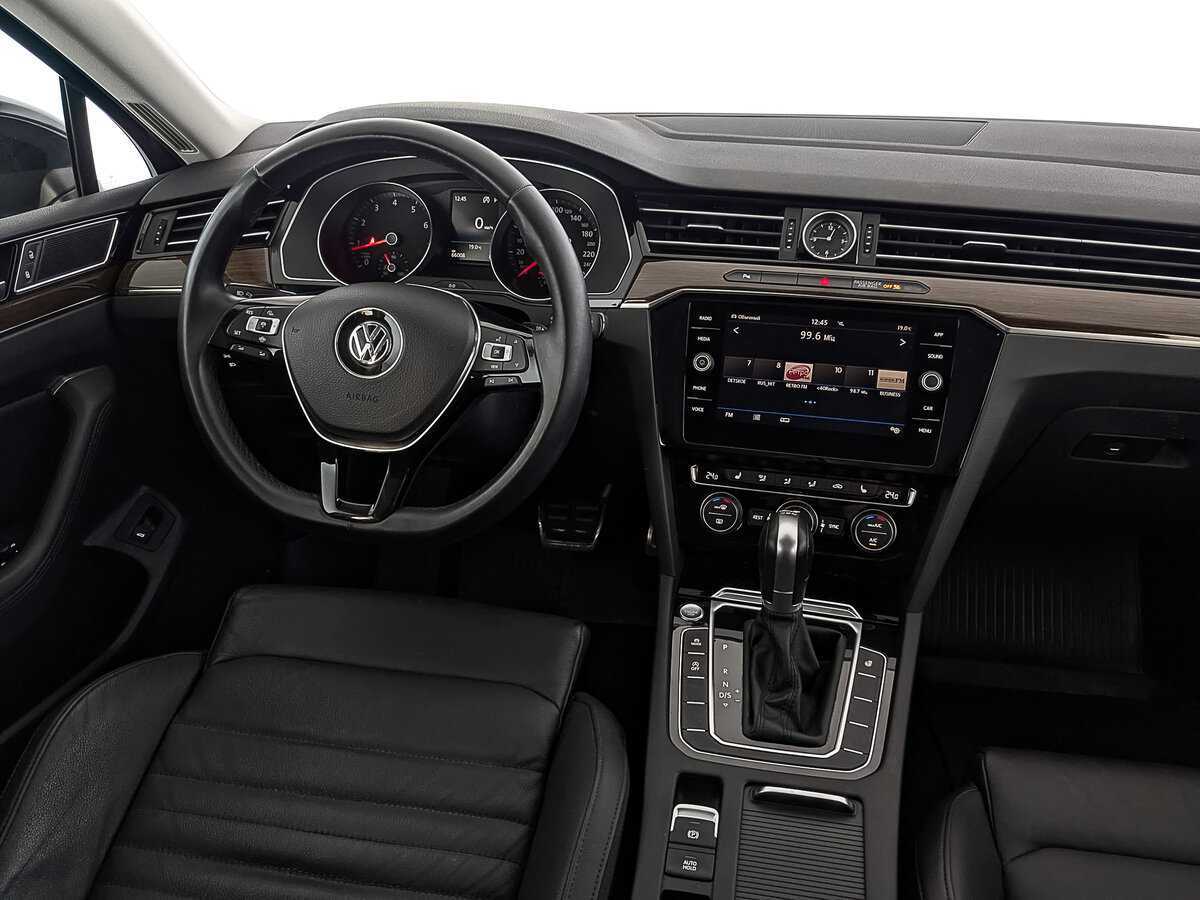 Volkswagen Passat 2019 года с пробегом. Фото: #29