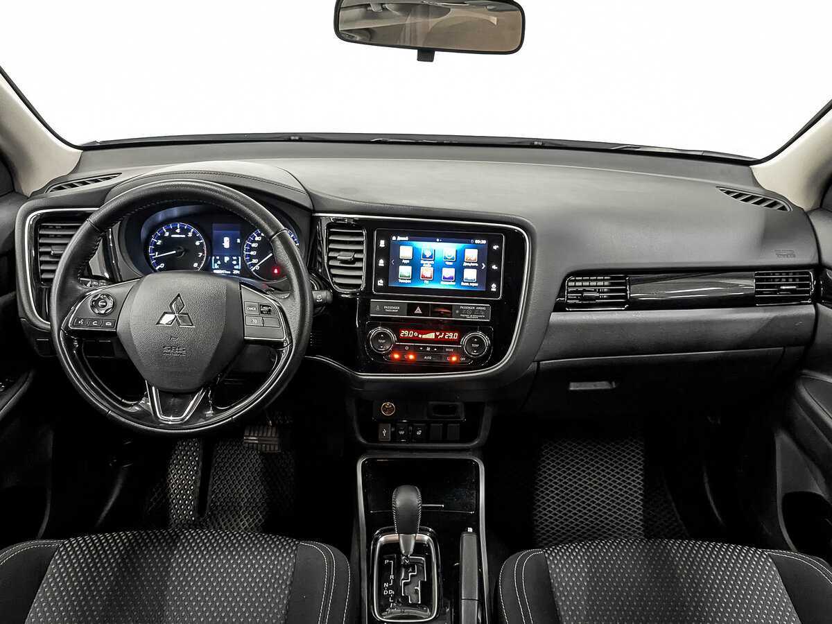 Mitsubishi Outlander 2020 года с пробегом. Фото: #13