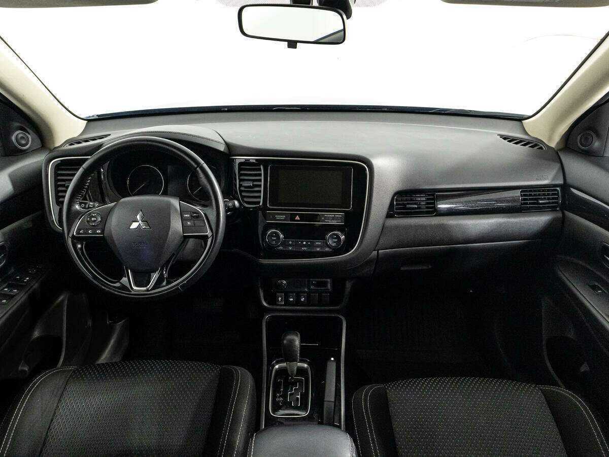 Mitsubishi Outlander 2019 года с пробегом. Фото: #12