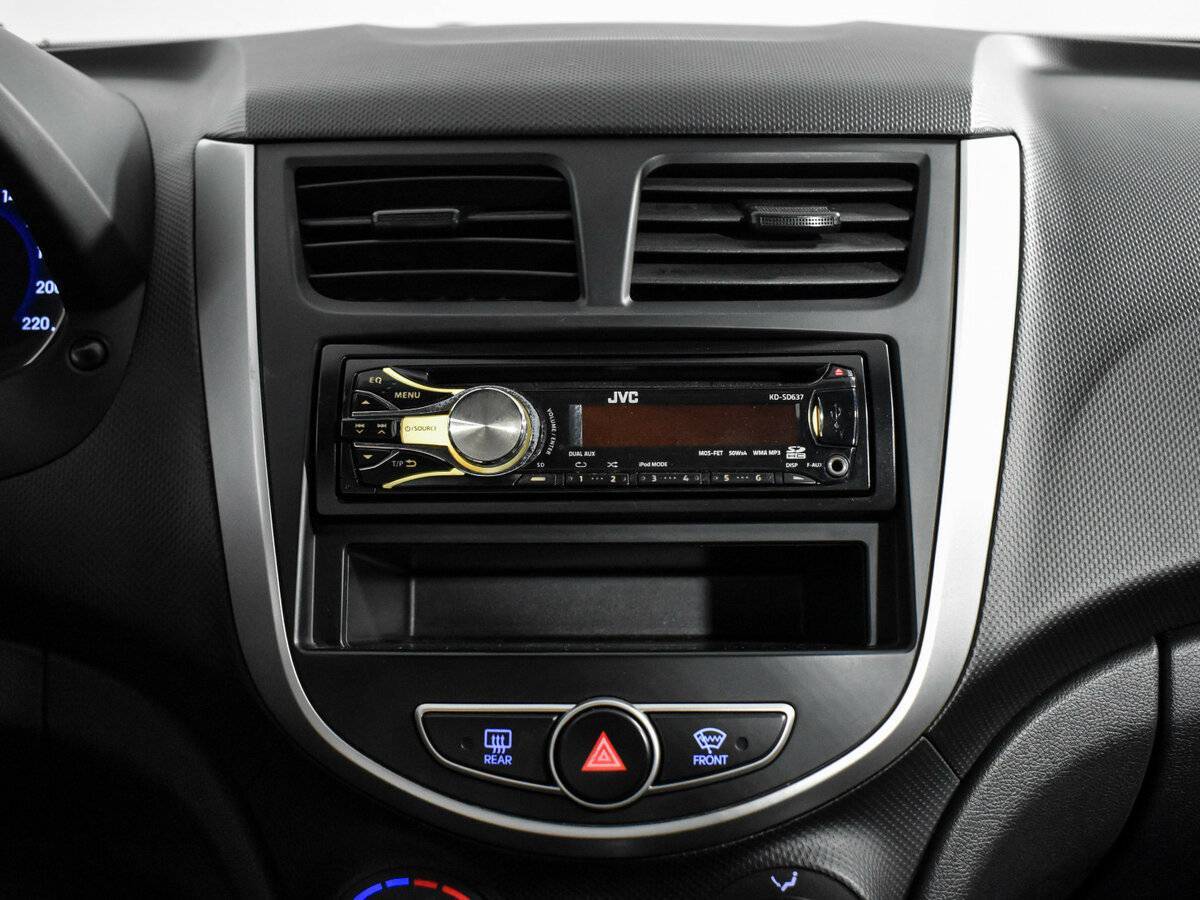 Hyundai Solaris 2012 года с пробегом. Фото: #13