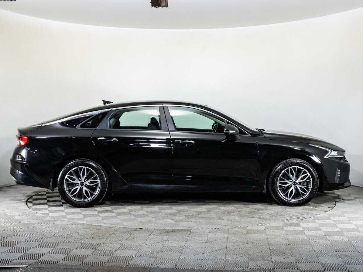 Kia K5 2021 года с пробегом. Фото: #3