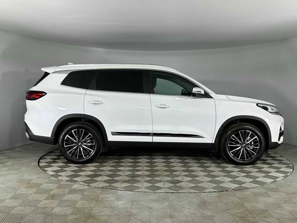 Chery Tiggo 8 2023 года с пробегом. Фото: #4