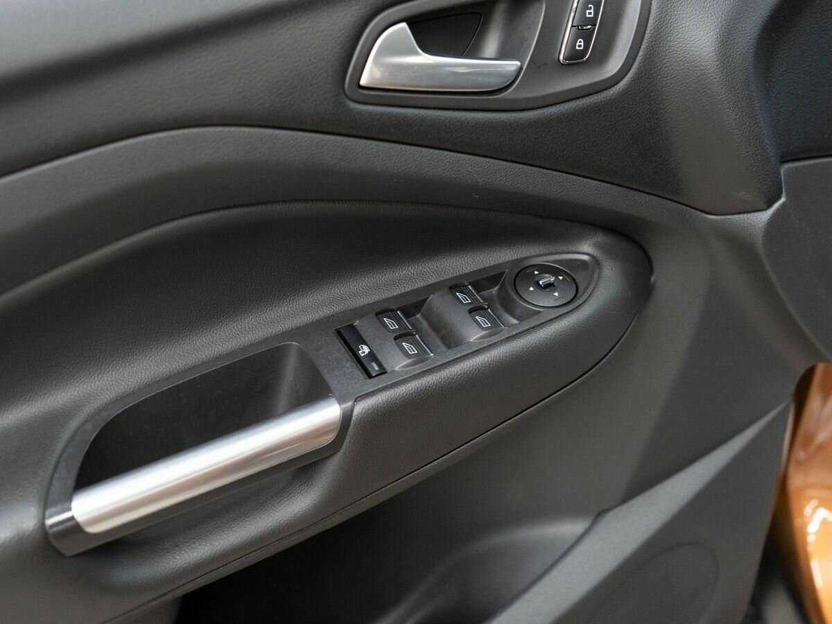 Ford Kuga 2013 года с пробегом. Фото: #13